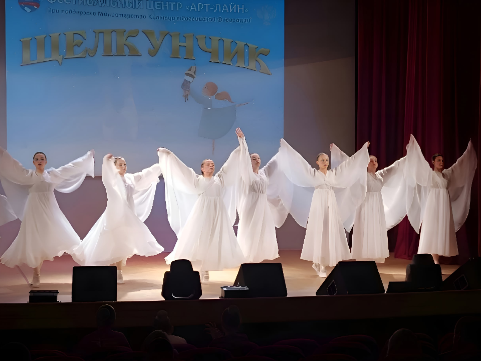 Танцевальные коллективы из Дмитрова завоевали награды конкурса в Сергиевом Посаде