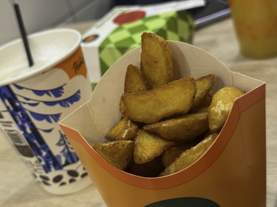 Едим, что хотим? Как похудеть к праздникам без диет и спорта — совет эксперта