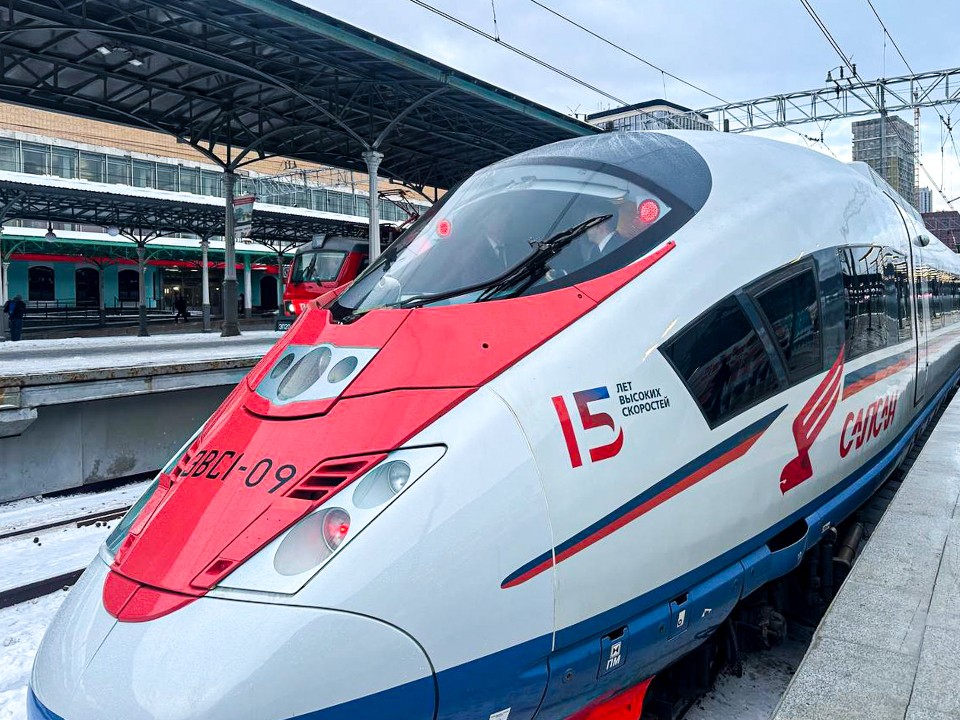 «Сапсаны» не уйдут на каникулы: расписание и даты поездок до конца праздников