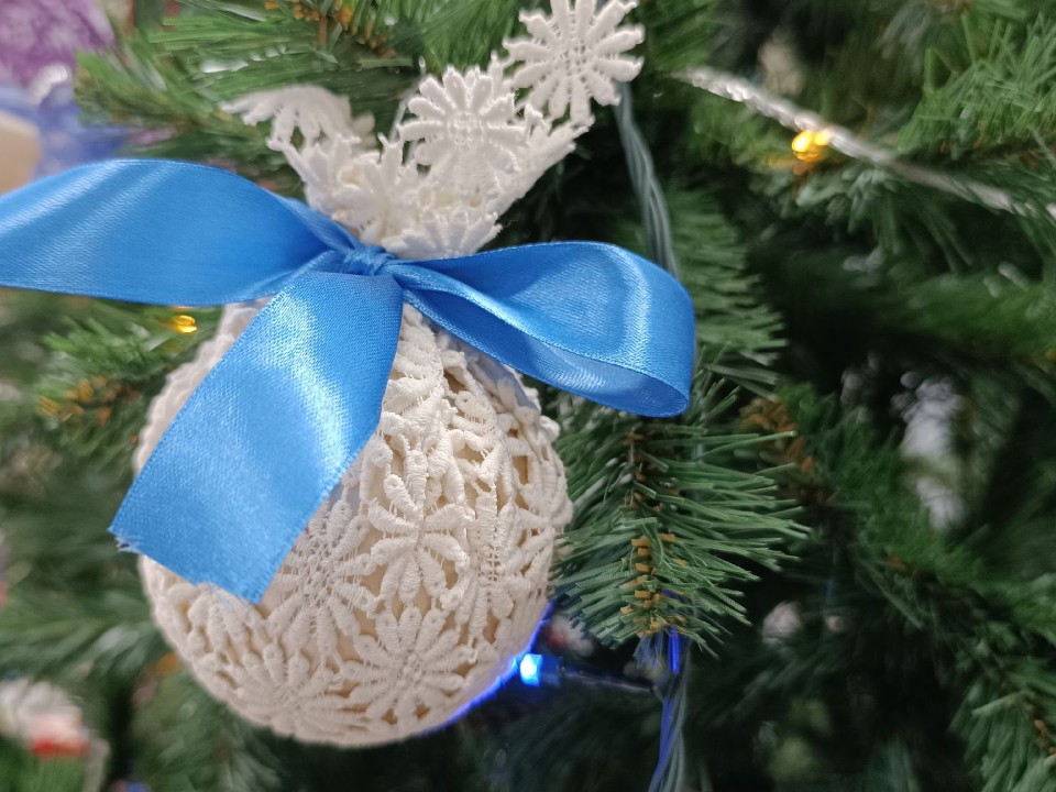 Детей и взрослых пригласили украсить праздничную елку в Солнечногорске