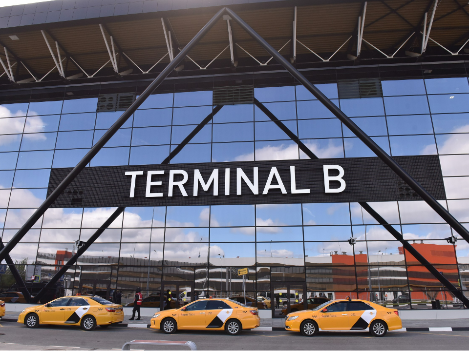 Шереметьево в режиме «Ковер»: задержаны вылеты из-за беспилотников