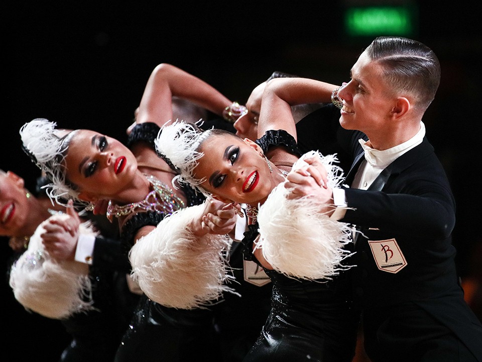 Клуб «Звездный вальс» получил благодарность от Вячеслава Фетисова