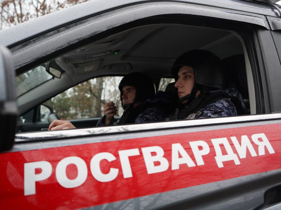 Хотел сбежать, но не успел: что нашла полиция в карманах у прохожего в Раменском