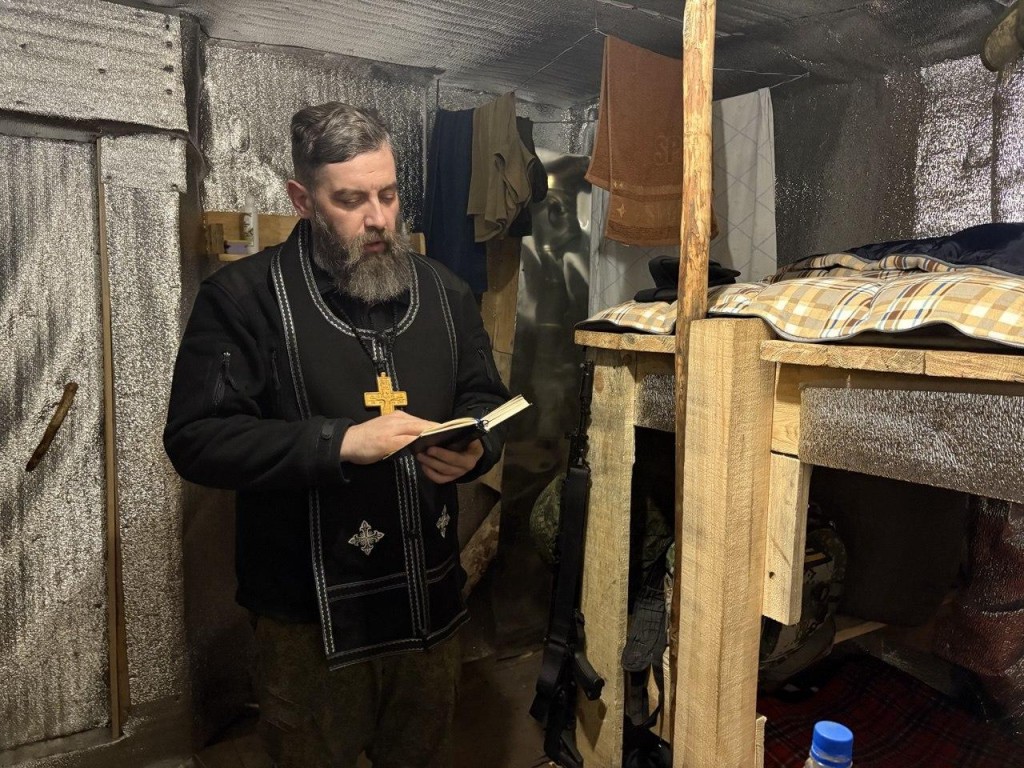 Помощь всем миром: священник Лев Корнеев вернулся из зоны СВО