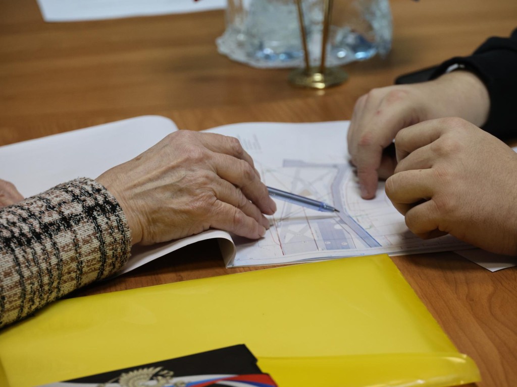 Власти Павловского Посада ответили на вопросы граждан про ЖКХ во время личного приема