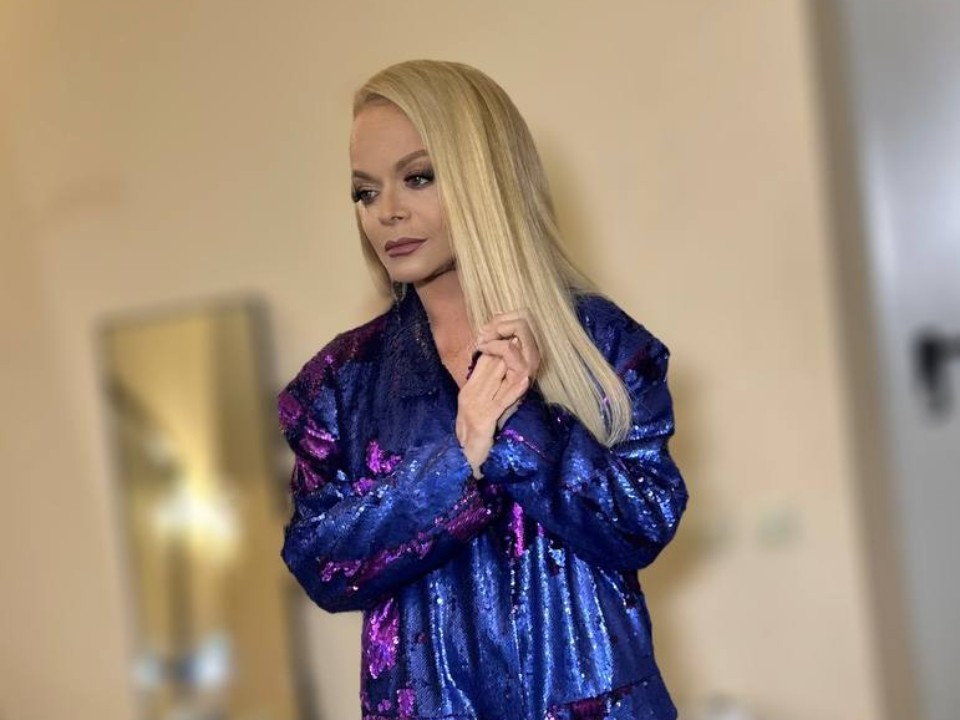 Лариса Долина попала в новый скандал: теперь на нее нажаловался стилист Бузовой