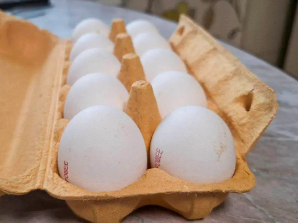 Как выбрать свежие и качественные яйца в магазине: простые советы по маркировке и проверке