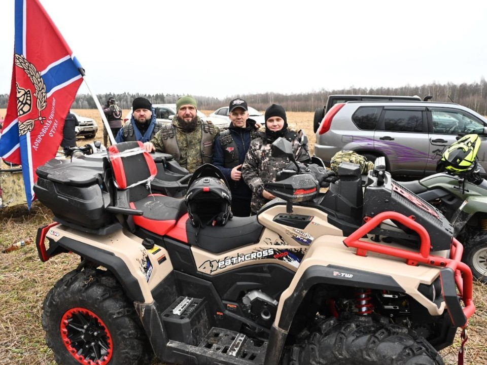 «Непокоренный рубеж»: как автомотопробег в Серпухове привлек участников из США
