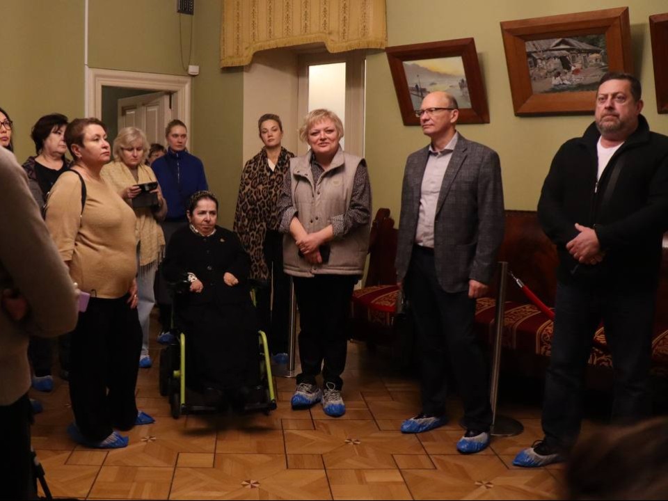 Большой усадебный дом и Мемориальный гараж станут доступнее для людей с ОВЗ