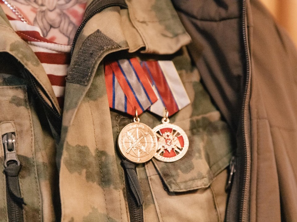 Герой в 22 года: боец с позывным «Москва» из Домодедова получил награду на СВО