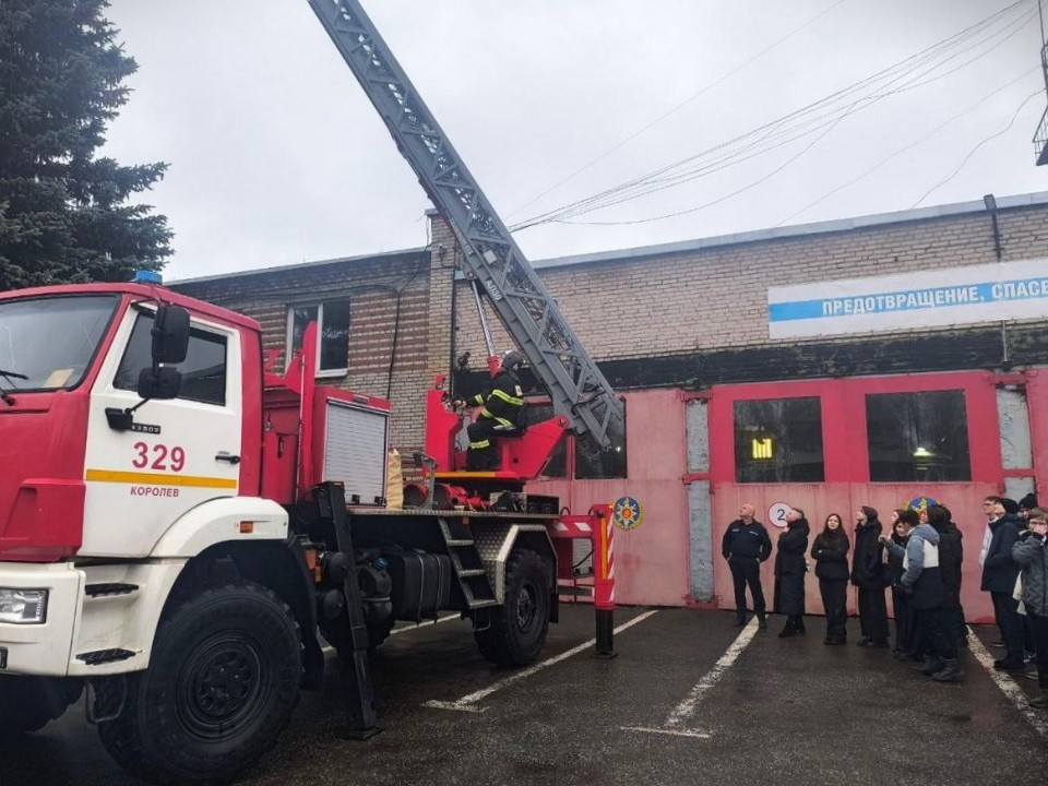 Секреты пожарной части: экскурсия для лицеистов, на которой можно было все потрогать