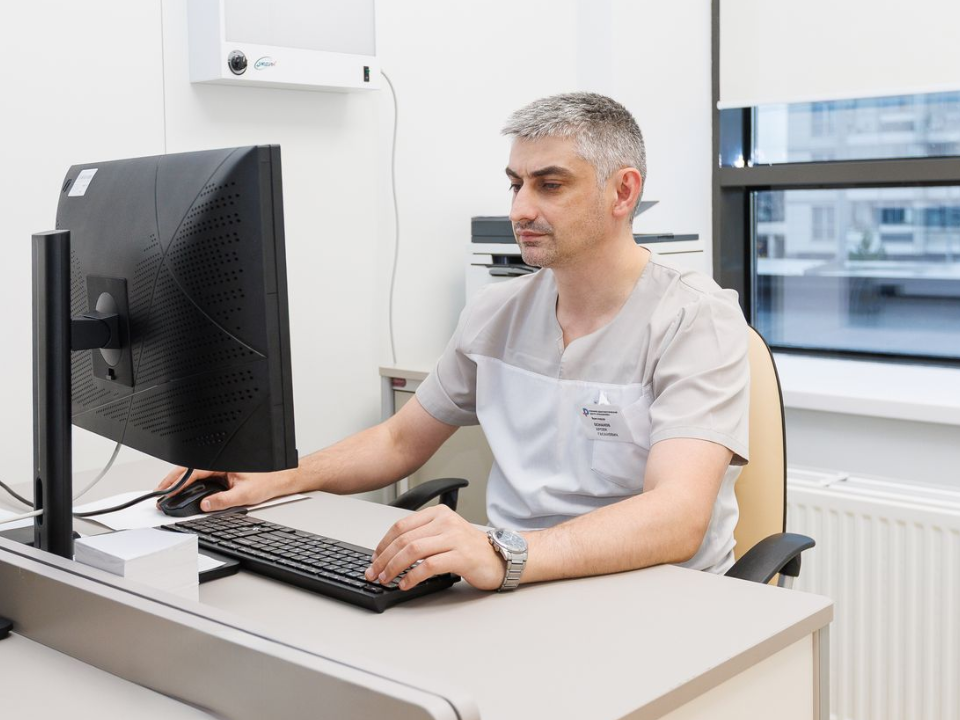 Новый врач-уролог начал работать в поликлинике в Путилкове