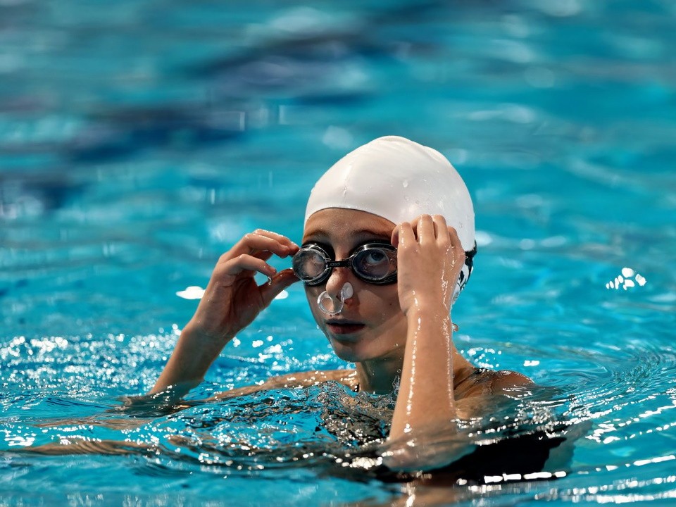 Спортсменка из Лосино-Петровского завоевала золото и серебро на соревнованиях по плаванию