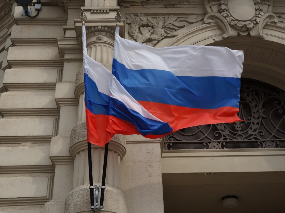 «В единстве — сила нашей Родины»: космонавты поздравили с Днем Конституции с борта МКС