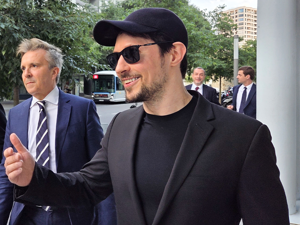 Павел Дуров не будет платить алименты? Почему создатель Telegram освобожден от них