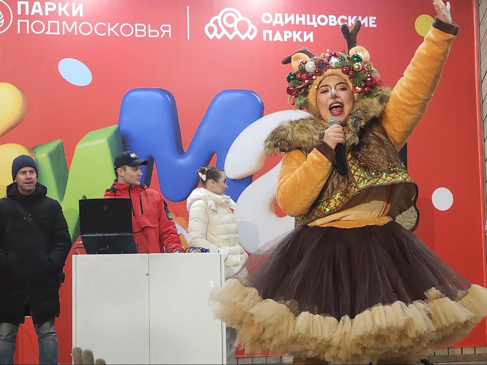 «Почта Деда Мороза» заработала в городском парке Звенигорода