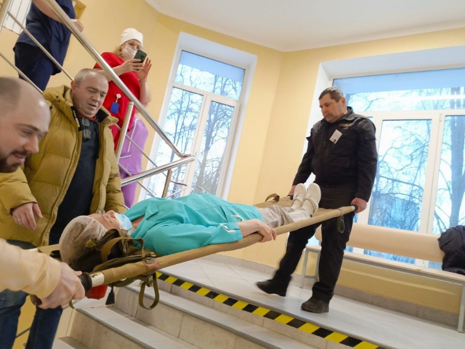 Безопасность на первом месте: в больнице прошли учения по реагированию на ЧС