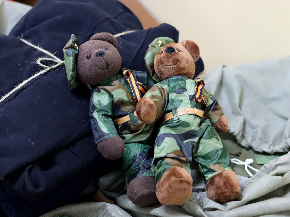 Коломенские студенты отправили гуманитарную помощь российским бойцам на линию фронта