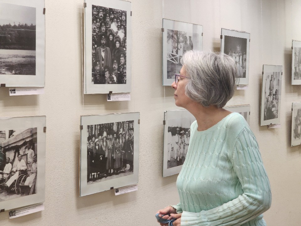 О любви, милосердии и служении Отечеству: в Подольске открылась выставка фотографий семьи Романовых