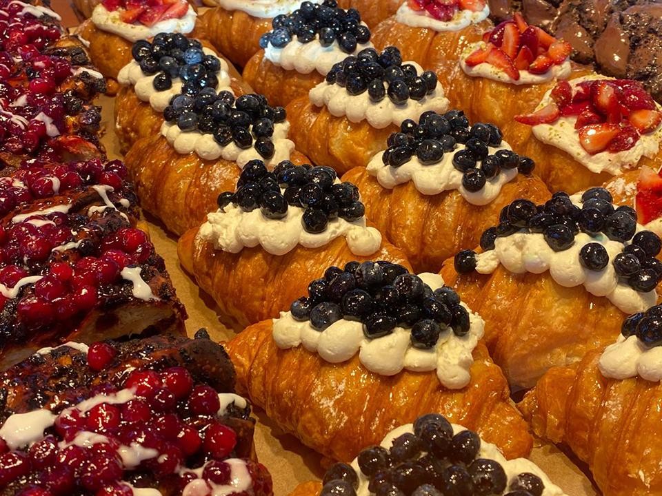 «Почему булочки стали дороже?» Президент в прямом эфире ответил на вопрос школьника