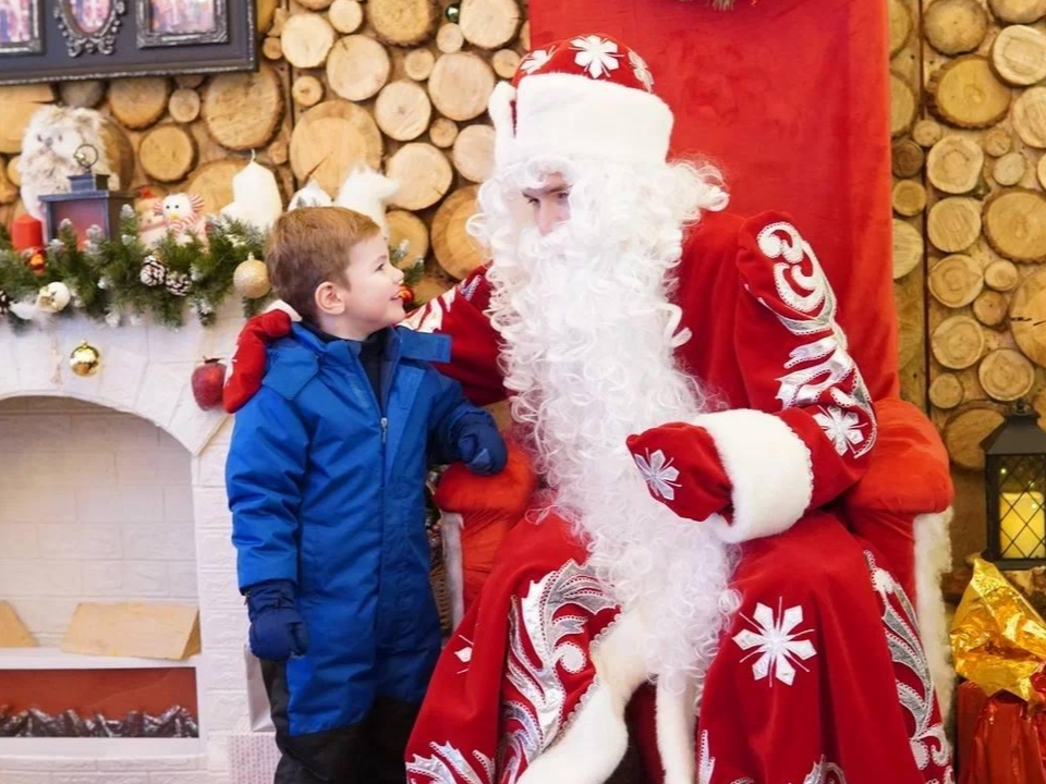 Дед Мороз и Снегурочка ждут гостей в Центральном парке 27 декабря
