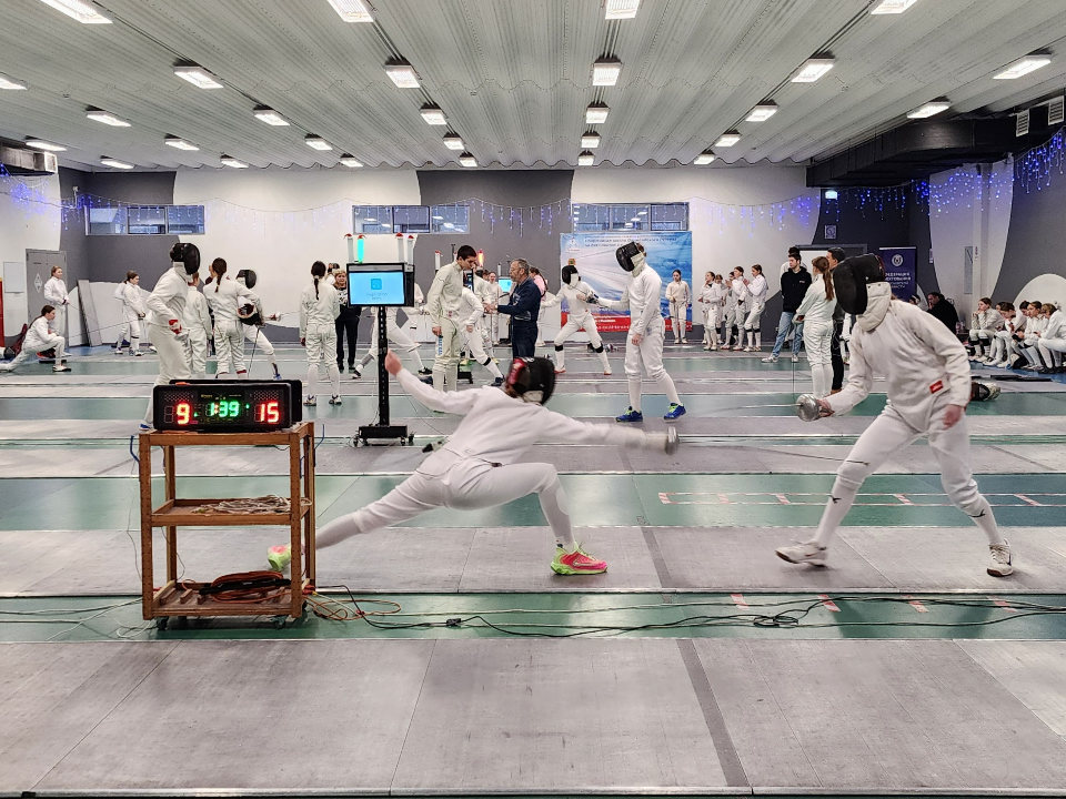 Химкинские шпажистки взяли золото на первенстве Московской области