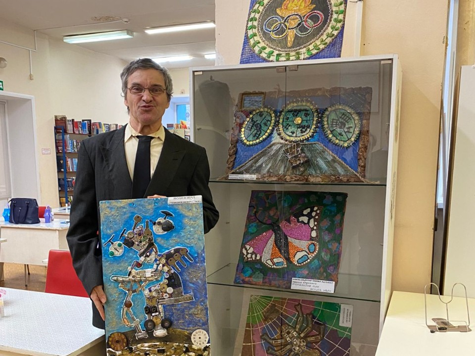 «Удивительное рядом»: в Электростали открылась выставка работ в стиле стимпанк