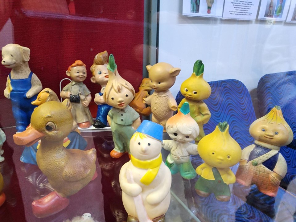 От слона 1937-го до утенка из 90-х: коллекцию резиновых игрушек собрала за год жительница Красноармейска