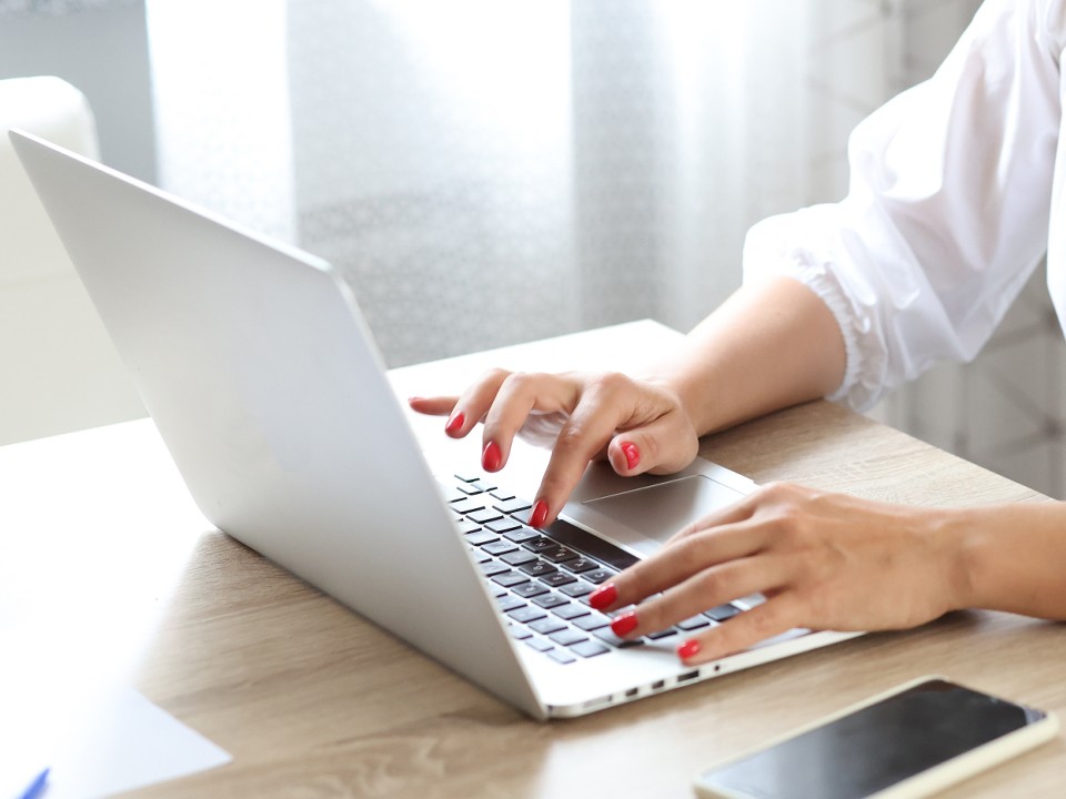 «Реальный удар по нервной системе»: чем опасна удаленка?