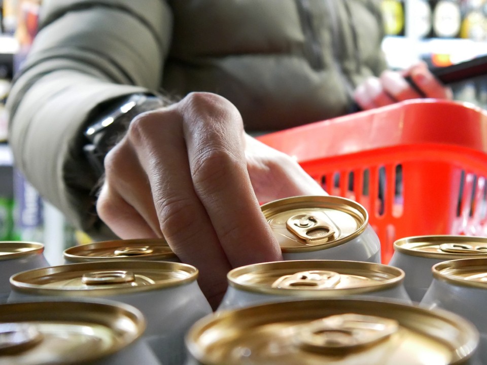 Ноль градусов — максимум пользы: безалкогольное пиво начали скупать спортсмены