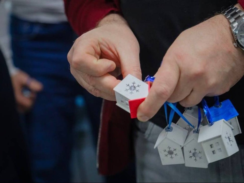 «Елка желаний»: кто и зачем в Сергиевом Посаде исполнит детские мечты