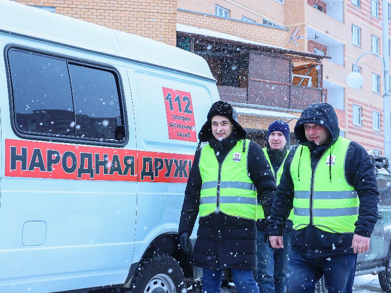 Главное, чтобы костюмчик сидел: как теперь выглядит форма и удостоверение народных дружинников Подмосковья