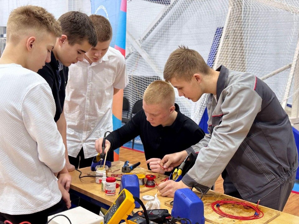 Один день — 20 профессий: чем удивил фестиваль «Путь навыков» для школьников в Клину