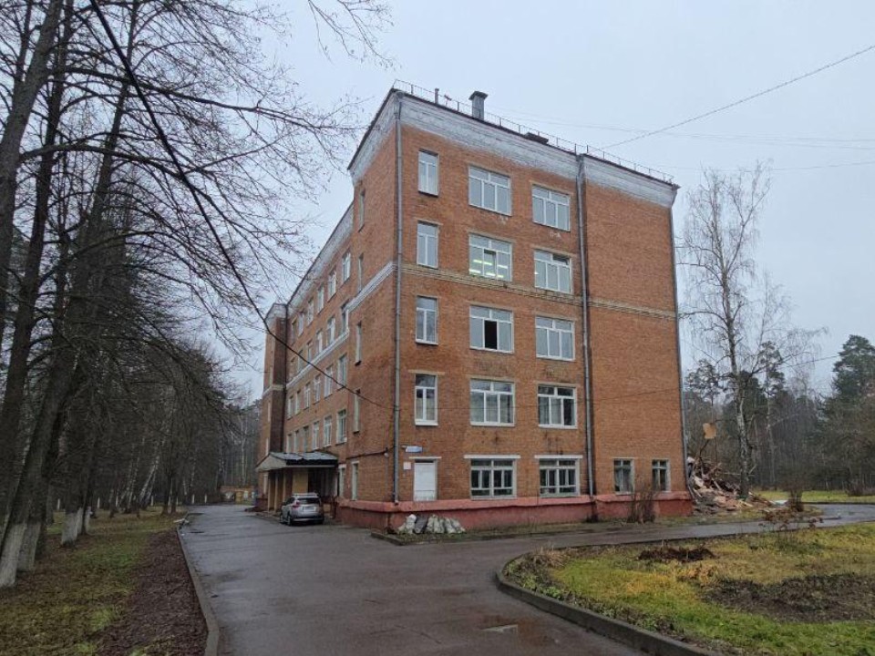 Демонтаж перед перезагрузкой: в Красноармейске начали капитальный ремонт Центра образования