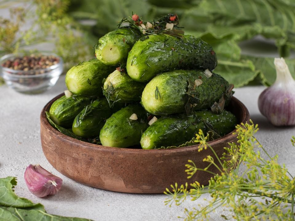 Что делать с перезрелыми огурцами: 4 гениальные идеи от бронницкого гурмана