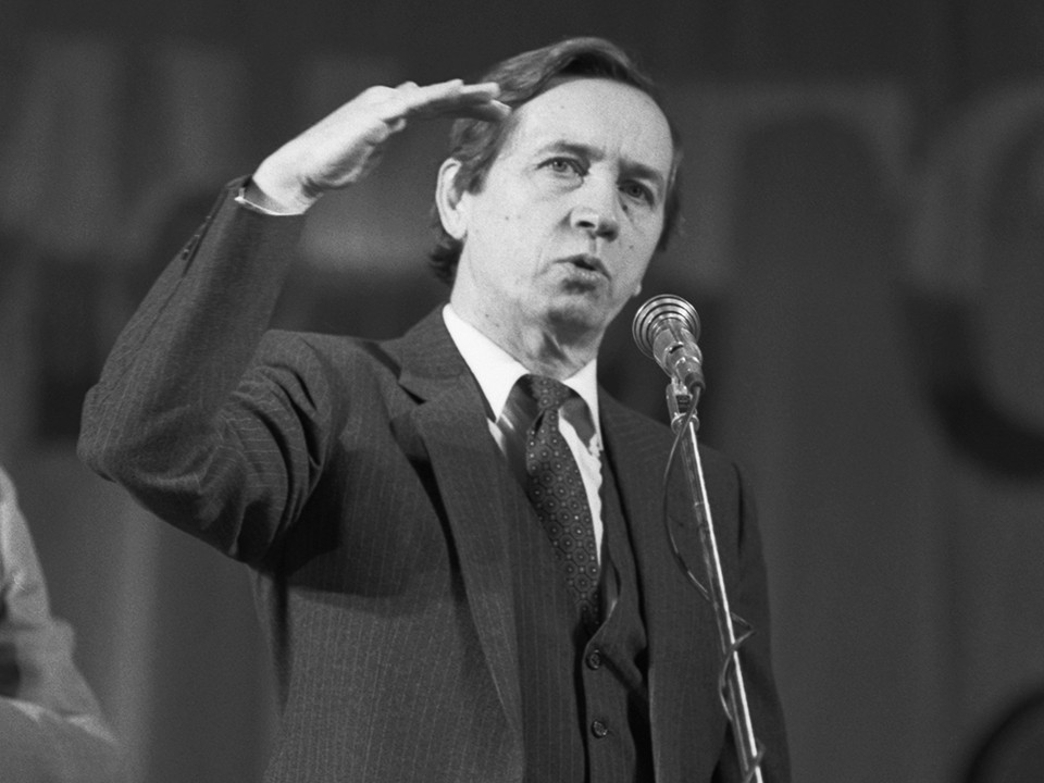 Мастер эстрады и телевидения: ушел из жизни сценарист «Аншлага» и «Голубых огоньков» Леонид Французов