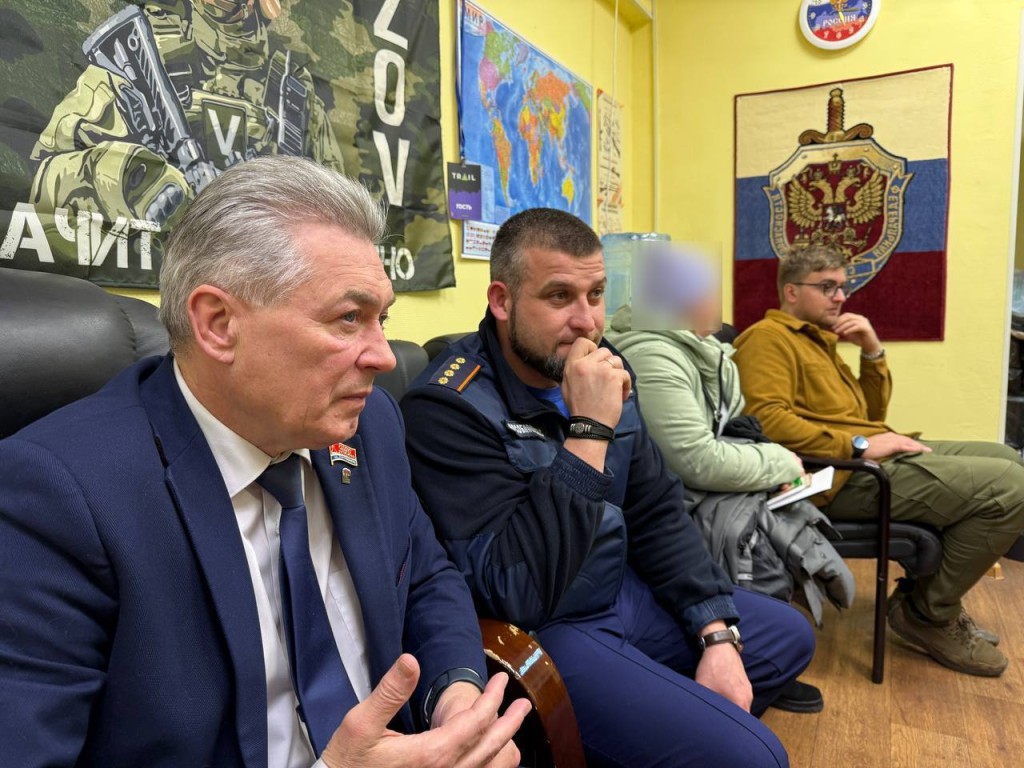 В Лыткарине встретились с бойцом, который проходит реабилитацию после ранения