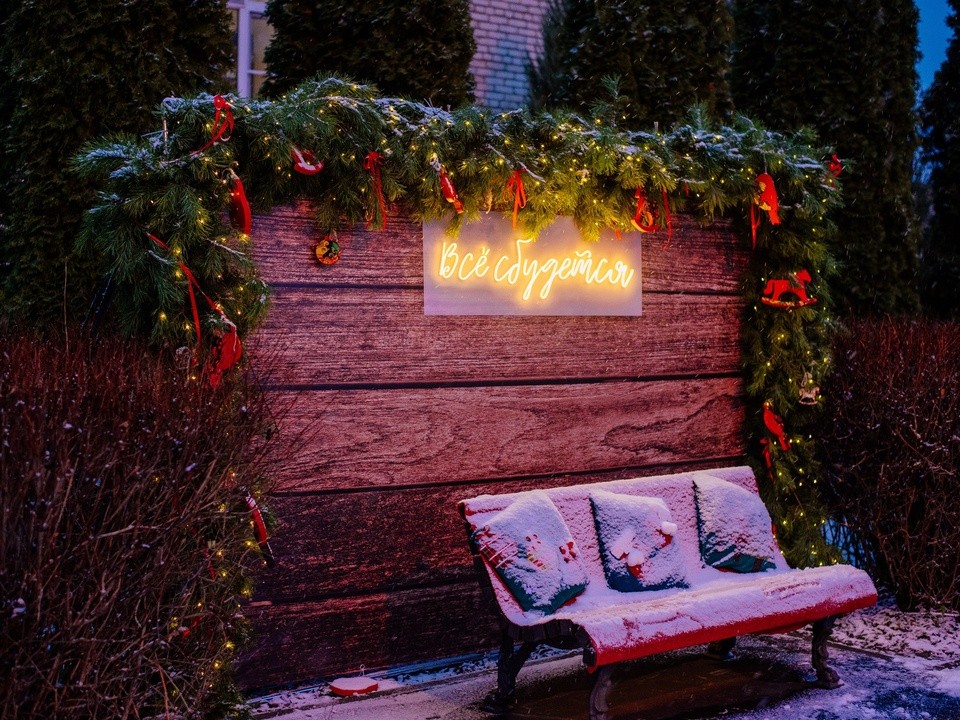 «Все сбудется»: психбольница в Орехово-Зуеве встретит Новый год в стиле хохломы