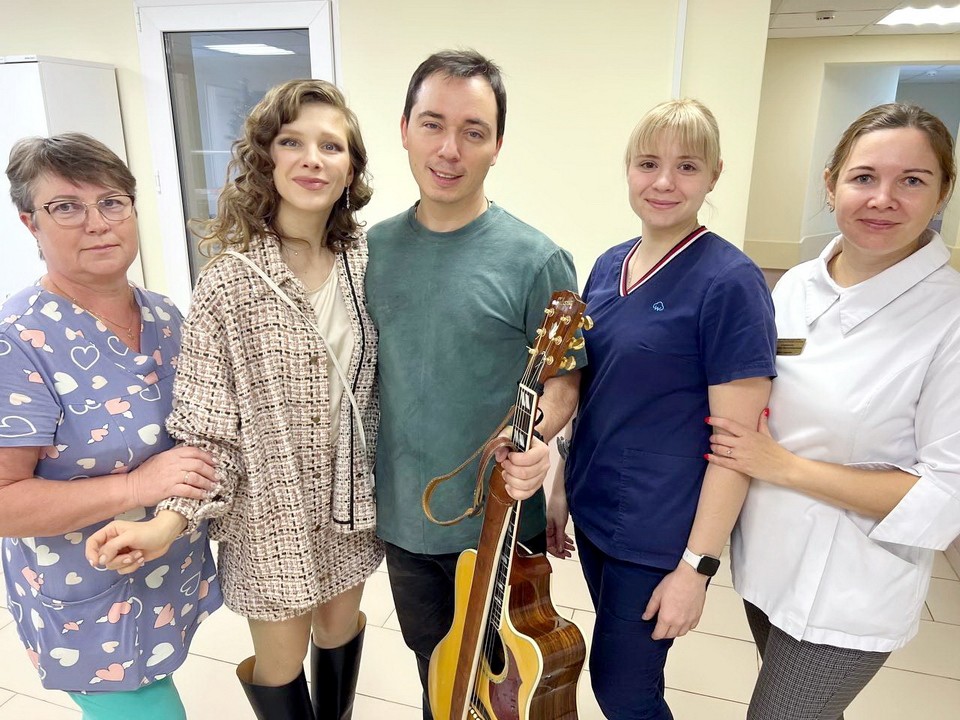 Родион Газманов и Лиза Арзамасова попали в больницу в Ногинске