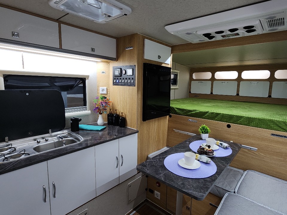 Искусство свободы: как создают современные дома на колесах в Лосино-Петровском