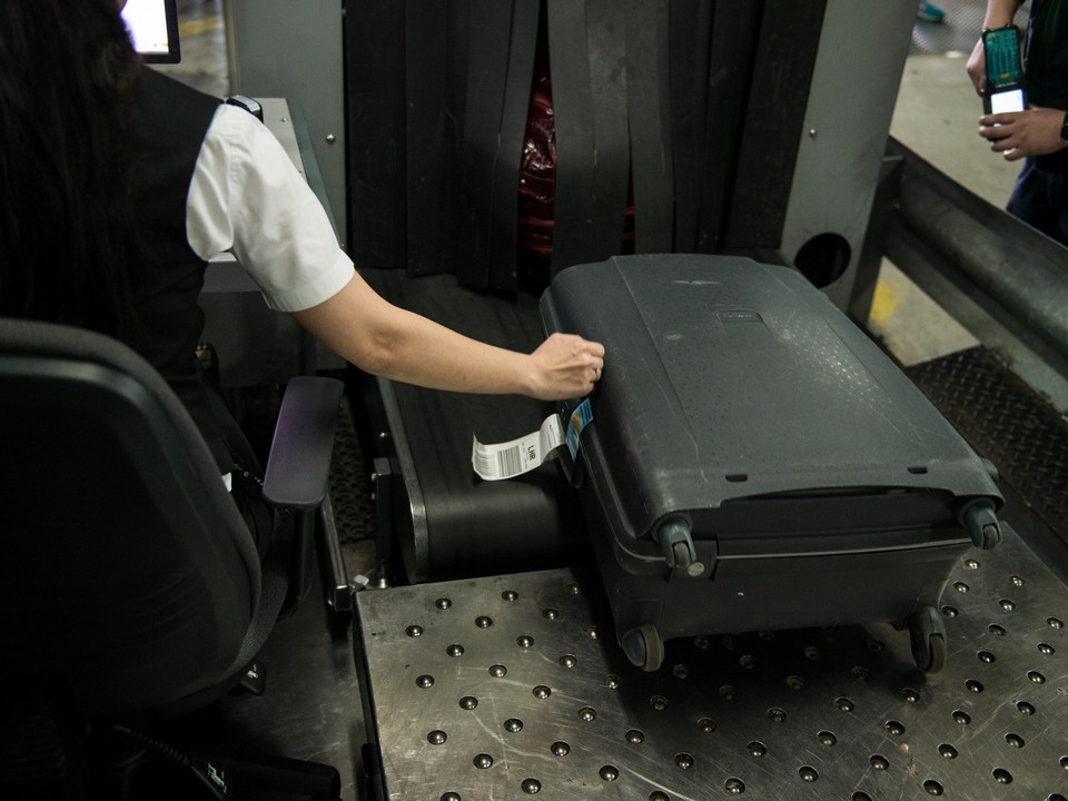 Домодедовцев поздравили с Международным днем гражданской авиации