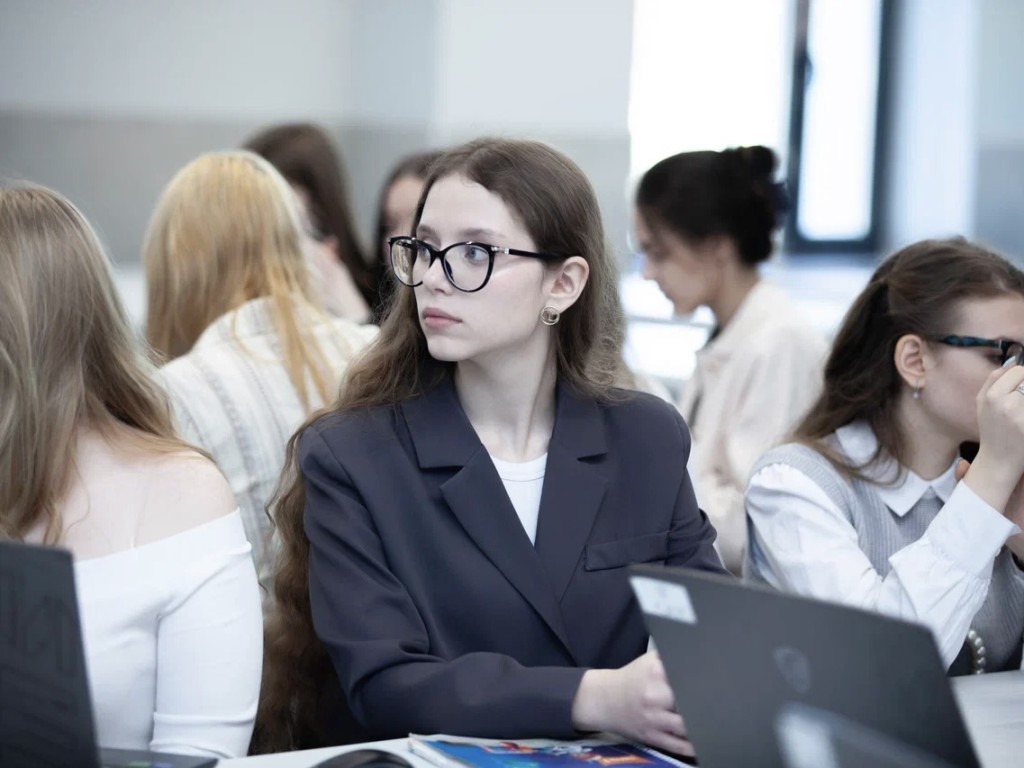 Студенты тоже люди: неужели учащимся вузов отменят сессию в праздники