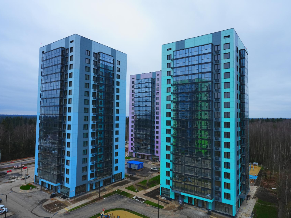 Кухни-гостиные, французские балконы, гардеробные и кладовые: в Солнечногорске ввели в эксплуатацию пять домов нового ЖК