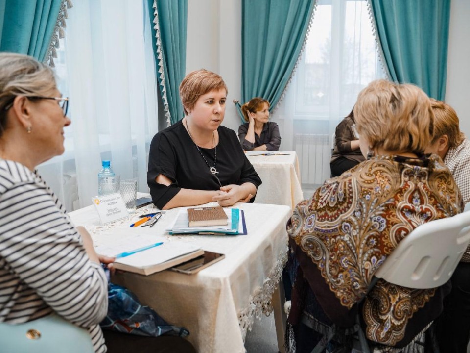 От сложностей к решениям: «Орехово-Зуевский» поделился опытом ухода за пожилыми