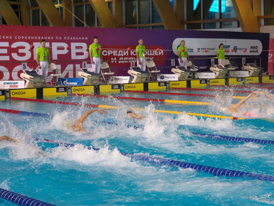 Медальный заплыв: кто из подмосковных спортсменов завоевал медали на турнире «Резерв России»