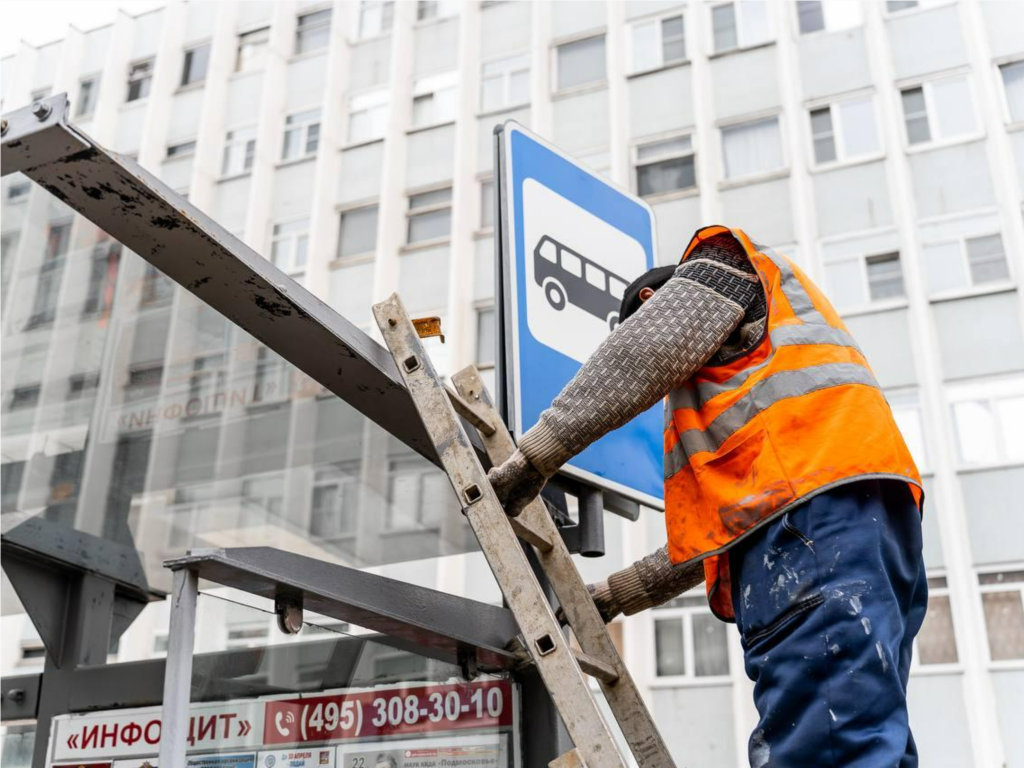 Комфорт пришел на остановки: жителям каких округов Подмосковья стало приятнее ждать автобусы и кому готовиться к переменам