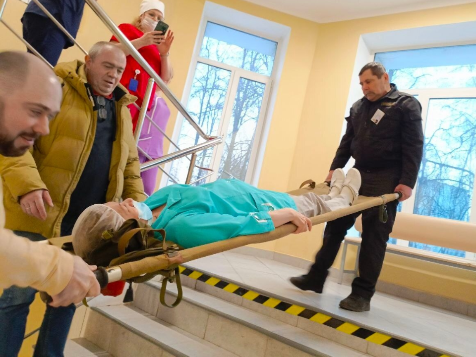 Сотрудники фрязинской поликлиники научились оперативно реагировать на опасные ситуации