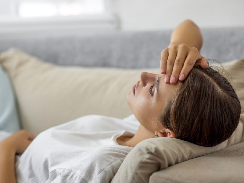 Таблетки не помогут? Как облегчить состояние при магнитной буре: советы невролога