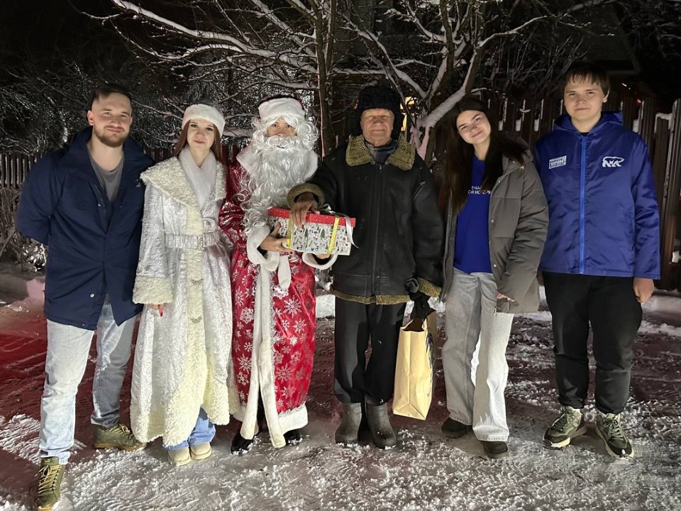 Дедушка Мороз нагрянул к волоколамскому ветерану ВОВ