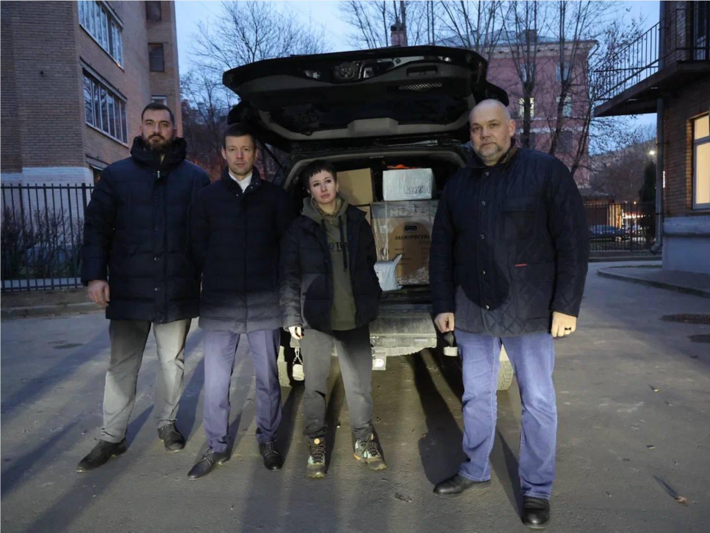 Балашиха не оставит своих: груз помощи отправился на Сватовское направление